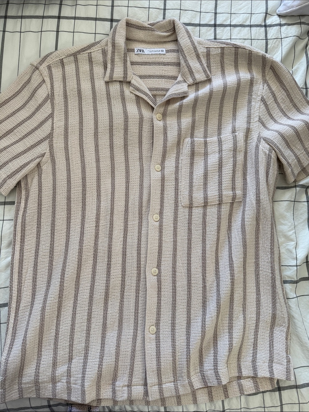 Zara Men Beige and Brown Short-Sleeve Striped Button-Down Shirt M